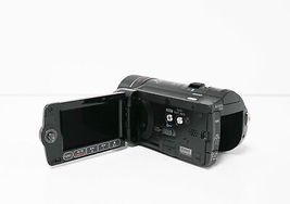 Canon VIXIA HF10 Built-In-Memory 16GB HD Camcorder - Black image 6