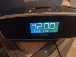 I Home 1P90 iPod docking station, tested it works. - £9.53 GBP