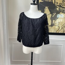 Cupcakes and Cashmere Cropped Lace Blouson Top Black S NWOT - $337.22 MXN