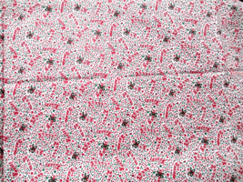 Fabric Candy Canes on White Quilt Craft Sew 45&quot; x 21&quot; More than 1/2 Yard $3.50 - £2.76 GBP