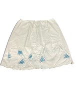Cream Colored Half Slip With Blue Embroidered Flowers - Medium - €12,79 EUR