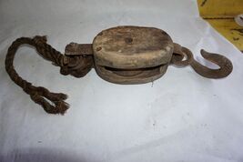 Vintage Iron &amp; Wood Rope Pulley Rustic Decor - $59.99