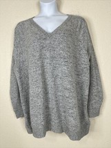 NWT Torrid Womens Plus Size 4 (4X) Gray Plush Knit V-neck Sweatshirt Long Sleeve - £18.06 GBP