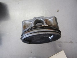 RIGHT PISTON STANDARD SIZE From 1999 Subaru Impreza  2.5 - $50.76 CAD