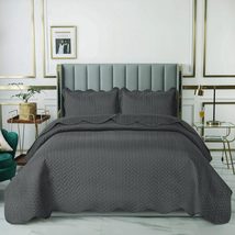 Embossed Microfiber Bedspread - Quilted, Full/Queen, Bed Throw with Pillowcase - £23.20 GBP