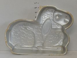 Rare Vintage 1987 Wilton Lamb Aluminum Cake Pan 2105-2514 - $24.70
