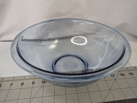 Pyrex 2.5 Qt Mixing Bowl 325 Blue Tint - $14.95