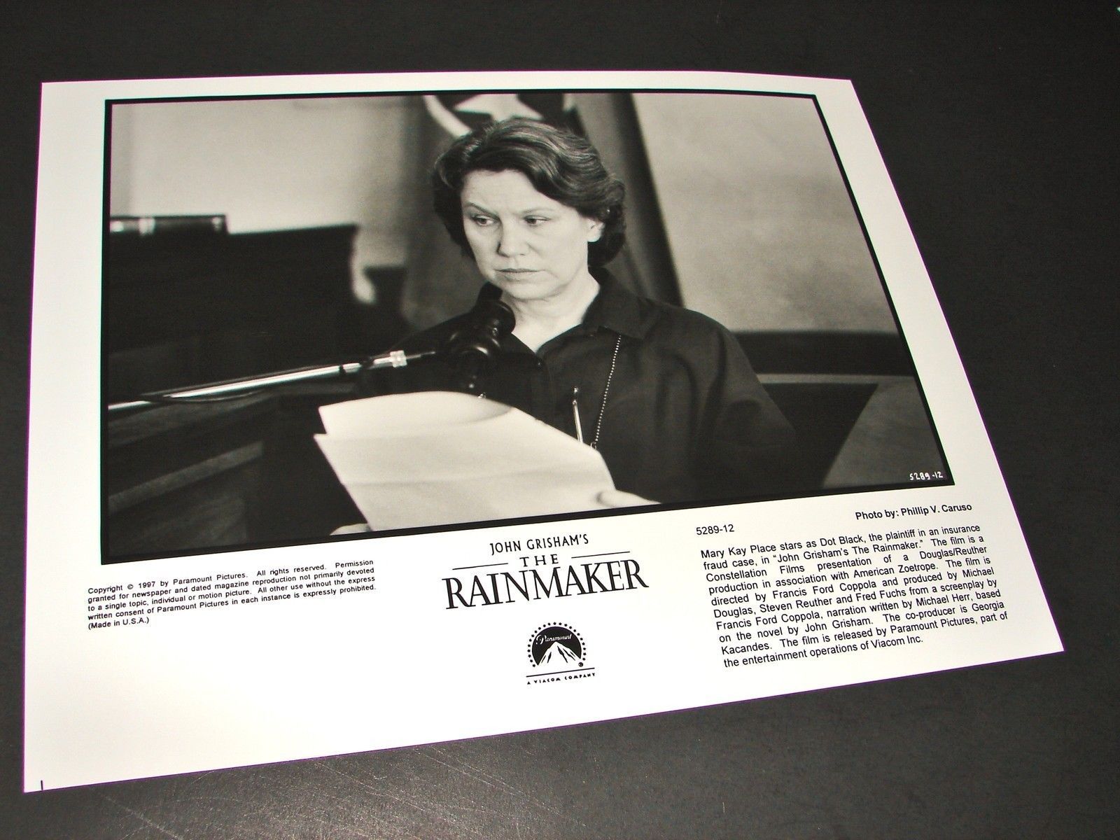 1997 Movie THE RAINMAKER Press Photo Mary Kay Place Testifying 5289-12 - $9.95