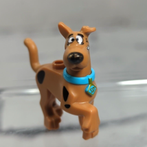 Scooby-Doo: LEGO Mini Figure  Walking with Medium Azure Collar - £7.74 GBP