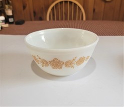 Pyrex Butterfly Gold #402 Mixing Bowl 7-1/4&quot; W - $30.00