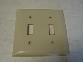 Vintage Bakelite Ivory Sierra light switch 2 gang Plate Cover Art Deco - £6.22 GBP