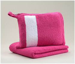 Kashwere Travel Throw Blanket - Magenta Pink - £71.05 GBP