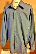 Mens Van Heusen Dress Blue Poplin USA Button Down Shirt 16 1/2 SKU 061-45 - $6.71
