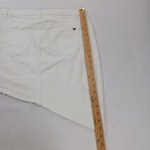 Tractr Blu RN#106570 Women's White Asymmetrical Denim Mini Skirt Size S Waist 30 image 8