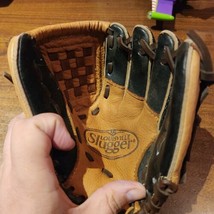 Louisville Slugger Genesis 1884 Series  Kids Baseball Glove, excellent condition - £11.00 GBP