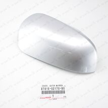 GENUINE TOYOTA 12-18 PRIUS "C" PASSENGER MIRROR COVER SILVER 87915-52170-B0 - $40.92