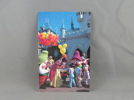Vintage Postcard - Snow White and Dwarves Disneyland - Walt Disney Productions - £11.80 GBP