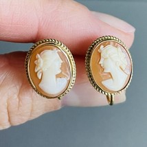 Estate 14k Gold Carved Cameo Shell Screw Back Earrings For Non Pierced Ears - £225.33 GBP