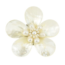 Daisy Delight Mother of Pearl-White Pearl Pin-Brooch - £15.68 GBP