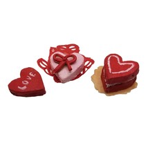 Dollhouse Miniature Heart Shaped Valentine Cakes Dessert Food Vintage Artesian - £7.06 GBP