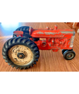 Vintge Slik Toy Red Metal Farmall Tractor Collectible [e-02] - $220.78 MXN