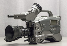 NEW JVC GY-DV500 Professional DV miniDV Camcorder - £787.65 GBP