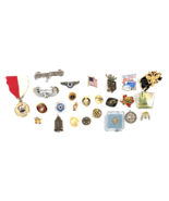 Vintage Pin Lot Lapel Collectible Enamel Souvenir Metal Mixed Enamel  - €37,71 EUR