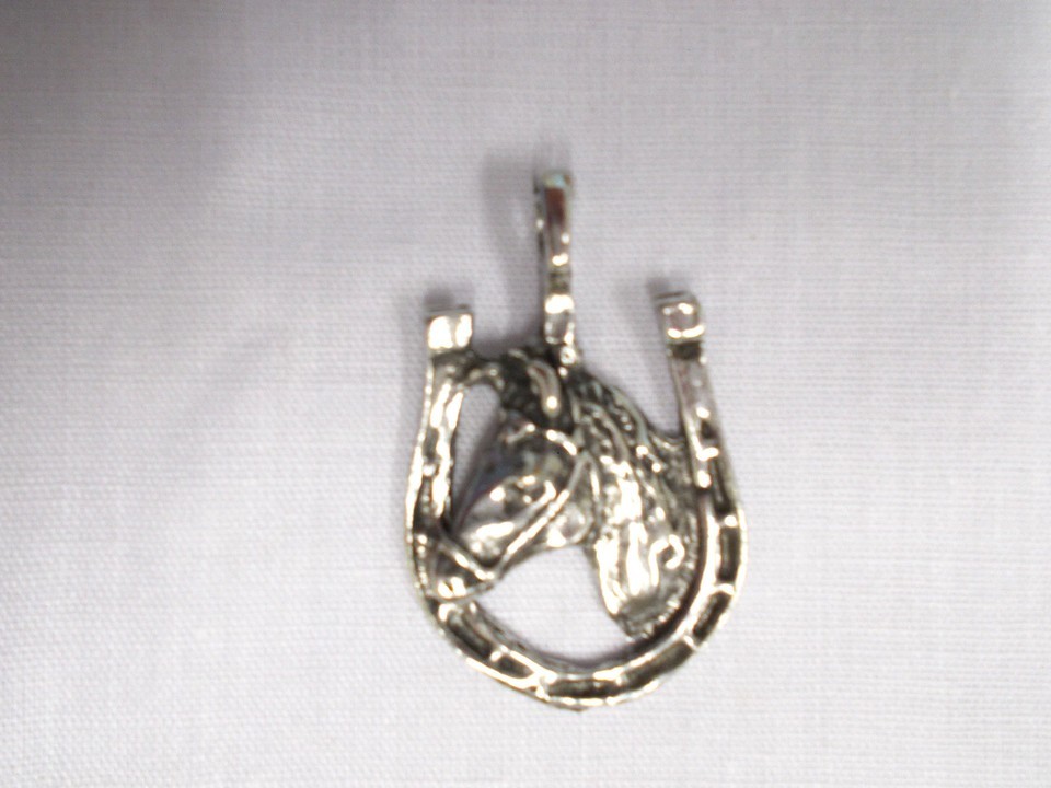 HORSE HEAD WITHIN AN UP HORSESHOE - GOOD LUCK FARM PEWTER PENDANT ADJ NECKLACE Item image 3