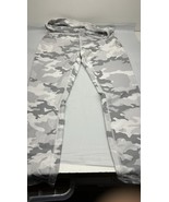 Avia, Leggings 8/10 Length, Card Pocket, Light Grey Camo Print, M - $34.68 CAD
