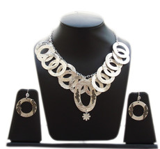 Classic Oscar Hammer Finish 925 Silver Plated Round Charms Necklace Set NK-2067 - £8.96 GBP