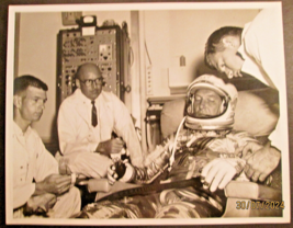 JOHN GLENN:ASTRONAUT (ORIG,1962 VINTAGE SPACE RACE NASA,PRESSPHOTO COLLE... - £223.18 GBP