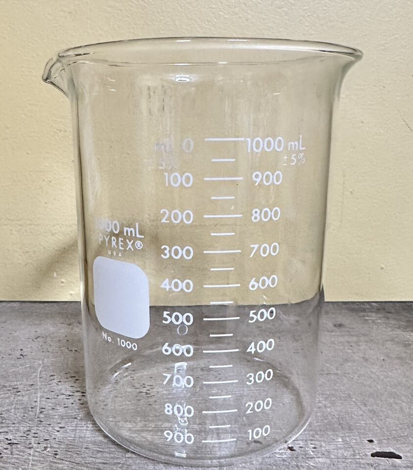 Primary image for PYREX 1003-1L 1000mL 1L Heavy Duty Griffin Beaker Double Scale Graduated