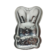 Vintage Midwestern Home Products Easter Bunny Rabbit Cake Pan - $24.68 CAD
