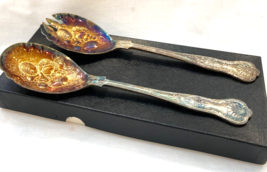 Vintage Viners Cased Silverplate Repoussé Berry Salad Servers in Kings Pattern - £27.41 GBP