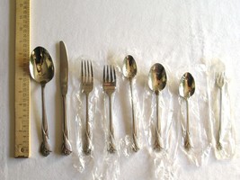 Lot of 8 Oneida Katrina : (1) 7-Pc Place Setting + Solid Serving Spoon S... - £31.29 GBP