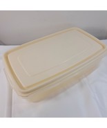 Rubbermaid Servin Saver Storage Container Almond Lid Rectangle #6 7 Cups... - $32.77 CAD