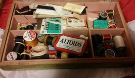 000 Vintage Sewing Lot Thread, Needles, Lace, etc Clarks, Coats, Belding - £15.63 GBP