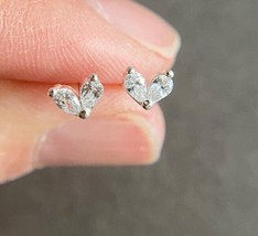 1Ct Pear Cut Diamond Lab Created Women Heart Stud Earrings 14K White Gold Plated - £77.92 GBP