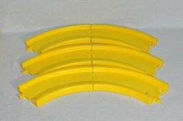 Little Tikes Peak Road And Rail Yellow Roadway Replacement 6 Curve Pieces 0120! - £15.82 GBP