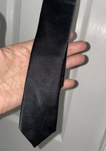 New Merona Black Skinny Tie 2&quot; x 62&quot; Satin Finish Soft To Touch 100% Silk - £6.99 GBP