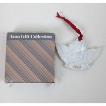 Vintage 1985 Avon Fostoria Ornament Collection Angel In Original Box - £9.95 GBP