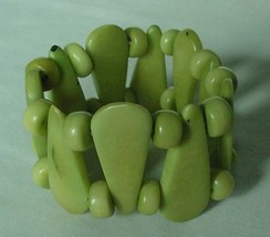 Green Genuine Polished Seed &amp; Beads Expandable Made In Chile Bracelet - £35.26 GBP