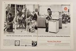 1963 Print Ad General Electric Mobile Maid Dishwashers Family at Christmas - $13.93