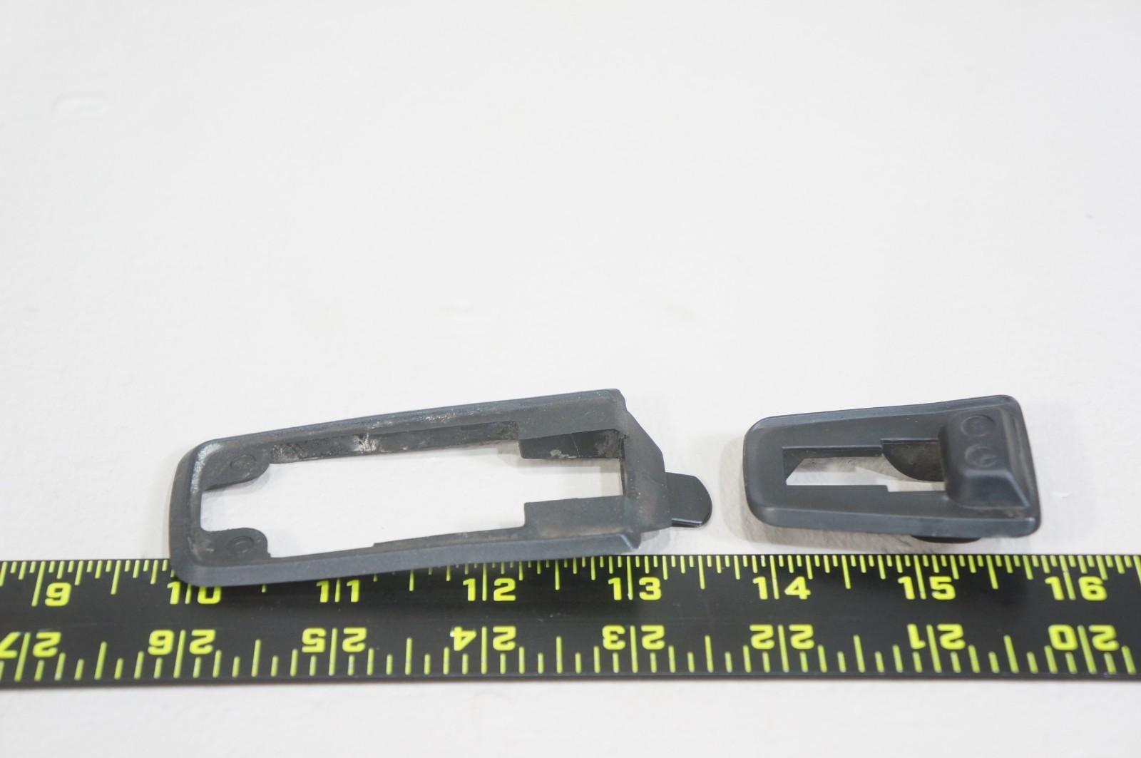 94-02 mercedes r129 sl320 sl500 left driver exterior door handle rubber seal 2pc Item image 6