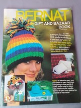 BERNAT Gift Bazaar Book 247 Crochet &amp; Knitting Patterns Projects 1978 Vi... - £9.45 GBP