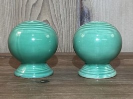 Vintage Fiestaware Salt Pepper Shakers Set Green Ceramic Ball by Homer Laughlin - £18.67 GBP