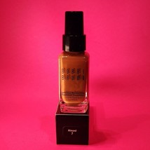 Bobbi Brown Luminous Moisturizing Treatment Foundation: Almond 7, 1oz - $426.10 MXN