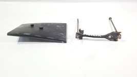 Battery Tray and Tie Down OEM 2002 Isuzu Axiom - $415.29 MXN