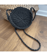 Urban Outfitters Round Straw Crossbody Purse Black Bag - $502.74 MXN
