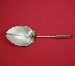 Isis by Durgin-Gorham Sterling Silver Berry Spoon 10 1/2" Serving Antique - £1,019.77 GBP